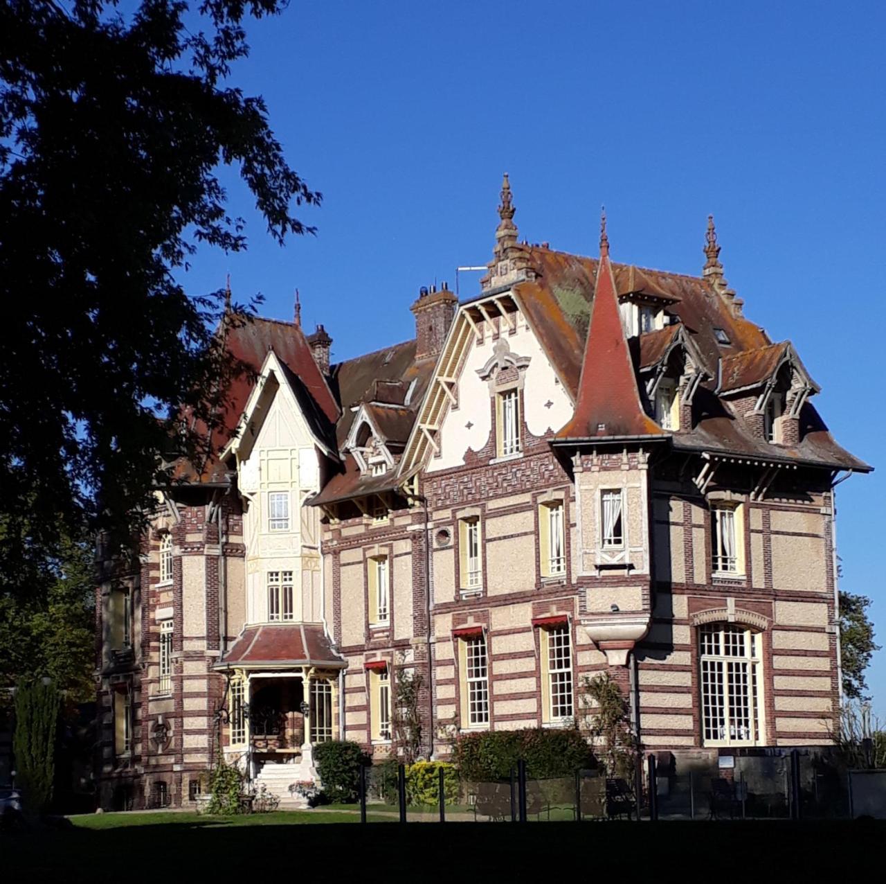 Chateau De La Rapee Hotel Restaurant Bazincourt-sur-Epte Eksteriør bilde
